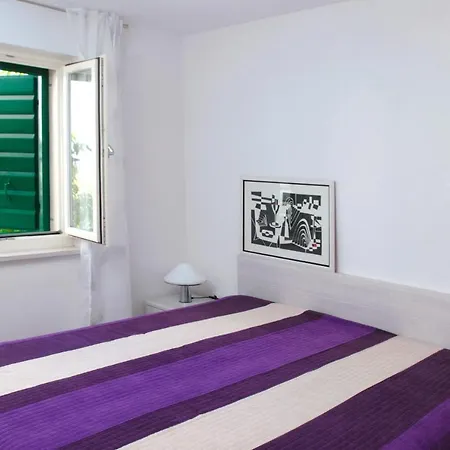 펜션 House With A Swimming Pool Plano, Trogir - 11897