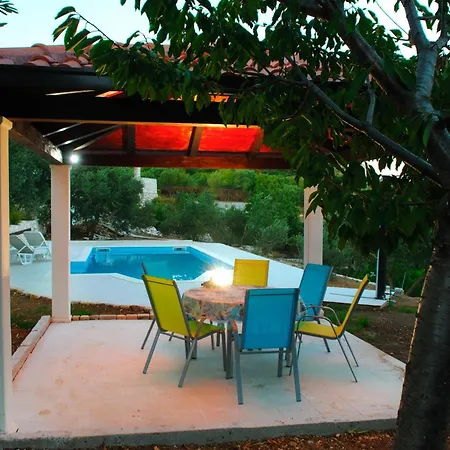 House With A Swimming Pool Plano, Trogir - 11897 *