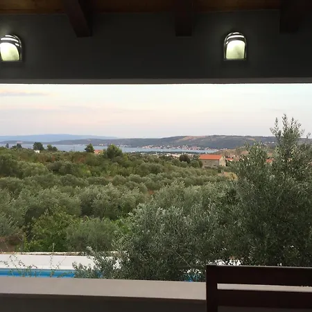 House With A Swimming Pool Plano, Trogir - 11897 펜션 Kaštel Štafilić